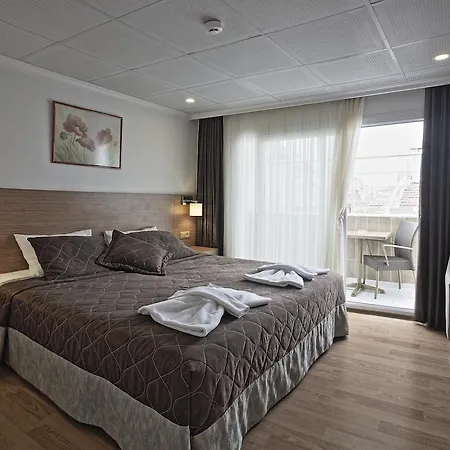 Hotel Alsancak *